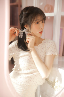 有公共汽车之称的女艺人